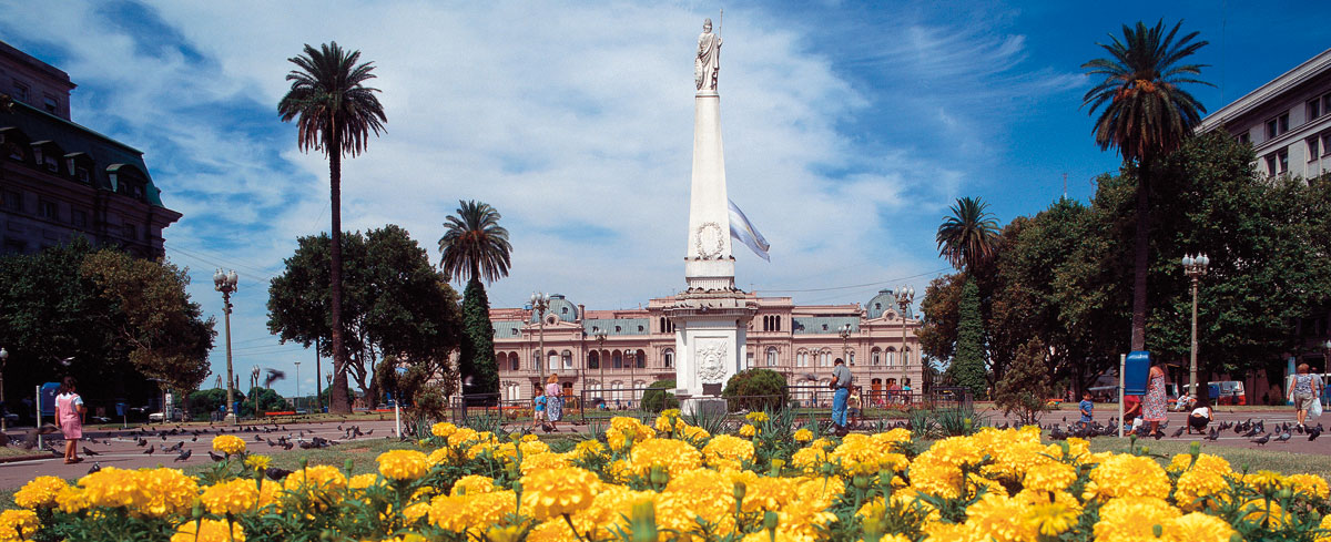 Pirâmide de Mayo em Buenos Aires